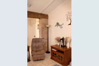 904 Carroll Dr, Yoakum, TX 77995 - Photo 21