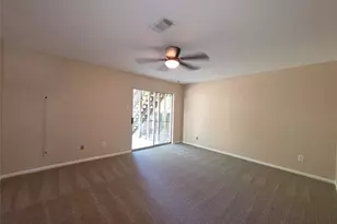 9 Ridgeline Ct, The Woodlands, TX 77381 - Photo 7