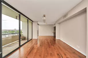 1111 Bering Dr, Houston, TX 77057 - Photo 9