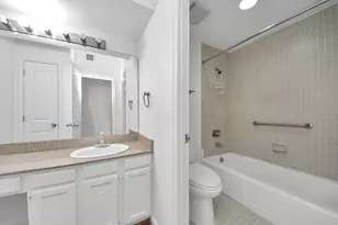 1111 Bering Dr, Houston, TX 77057 - Photo 25