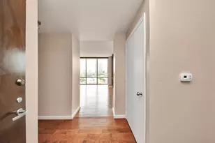 1111 Bering Dr, Houston, TX 77057 - Photo 3