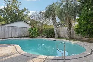 1302 Riverview Cir, Houston, TX 77077 - Photo 43