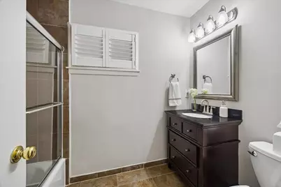 5611 Whitehaven, Bellaire, TX 77401 - Photo 29