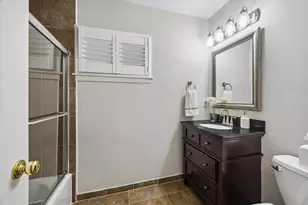 5611 Whitehaven, Bellaire, TX 77401 - Photo 29