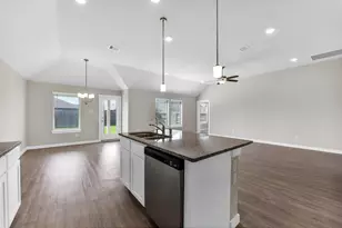 7607 Tramontana Ln, Baytown, TX 77523 - Photo 11