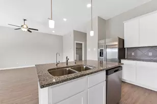 7607 Tramontana Ln, Baytown, TX 77523 - Photo 9
