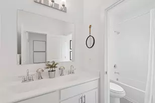 2305 Via Laura Ln, Houston, TX 77051 - Photo 21