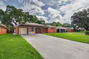 206 Mockingbird Ln, Pasadena, TX 77502 - Photo 3