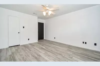 7459 Brompton Street #7459, Houston, TX 77025 - Photo 15