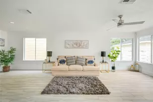 10023 Farrell Dr, Houston, TX 77070 - Photo 5