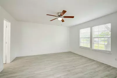 10023 Farrell Drive, Houston, TX 77070 - Photo 13