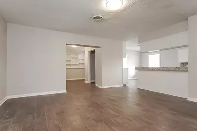 2505 Texas Avenue, Dickinson, TX 77539 - Photo 3