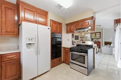 10044 Lasaber Court, Houston, TX 77038 - Photo 13