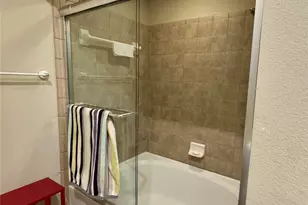 2400 McCue Rd, Houston, TX 77056 - Photo 11