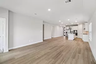 221 Raine Mnr Ct, Montgomery, TX 77316 - Photo 9