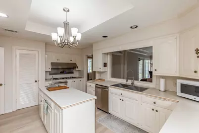 12 Bayou Bend, Beaumont, TX 77706 - Photo 11