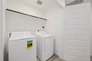 10321 Lancaster Frst Ln, Houston, TX 77051 - Photo 17