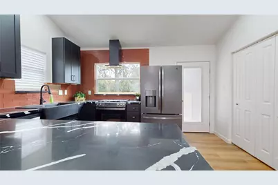 419 Clay St, Richmond, TX 77469 - Photo 9