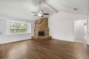9726 John Bank Dr, Spring, TX 77379 - Photo 7