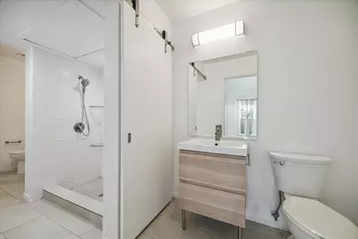 505 Westcott Street #104, Houston, TX 77007 - Photo 11