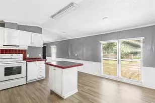 104 W Lawrence St, Dayton, TX 77535 - Photo 17