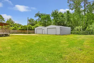 104 W Lawrence St, Dayton, TX 77535 - Photo 9