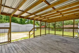 104 W Lawrence St, Dayton, TX 77535 - Photo 11