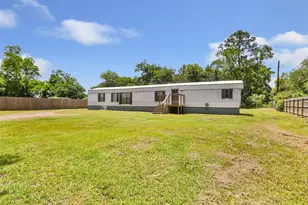 104 W Lawrence St, Dayton, TX 77535 - Photo 3