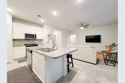 6523 Fiddlewood Thicket Lane, Katy, TX 77449 - Photo 11