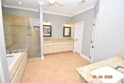 421 Creekside Drive, League City, TX 77573 - Photo 13