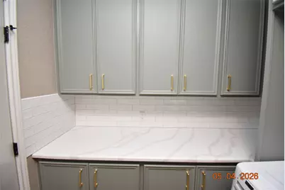 421 Creekside Drive, League City, TX 77573 - Photo 9