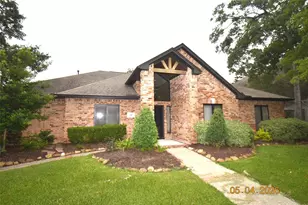 421 Creekside Dr, League City, TX 77573 - Photo 1