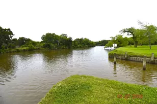 421 Creekside Dr, League City, TX 77573 - Photo 33