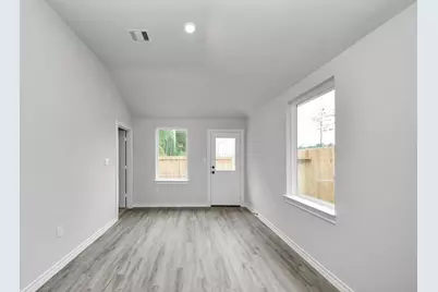 18728 Loom Drive, Conroe, TX 77306 - Photo 17