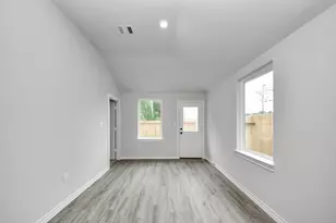 18728 Loom dr, Conroe, TX 77306 - Photo 17