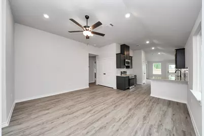 18728 Loom Drive, Conroe, TX 77306 - Photo 7