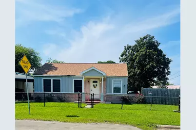 2 High Street, Baytown, TX 77520 - Photo 1