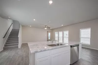 750 Marion Place Drive, Dayton, TX 77535 - Photo 11