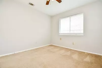 2018 Creek Valley Lane, Sugar Land, TX 77478 - Photo 15