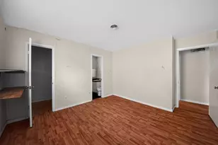 9539 Beverly Hill St, Houston, TX 77063 - Photo 9