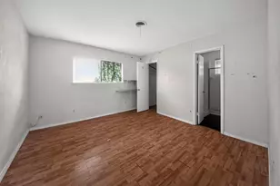 9539 Beverly Hill St, Houston, TX 77063 - Photo 7