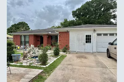 8911 Lazy River Lane, Houston, TX 77088 - Photo 7