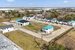 615 Rolling Oaks, Stafford, TX 77477 - Photo 33