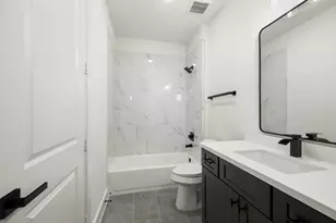 1226 E 23rd St, Houston, TX 77009 - Photo 27
