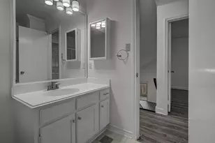 13975 Hollowgreen Dr, Houston, TX 77082 - Photo 21