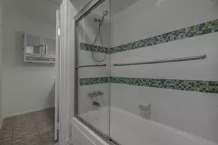 13975 Hollowgreen Dr, Houston, TX 77082 - Photo 17