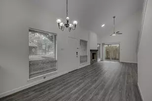 13975 Hollowgreen Dr, Houston, TX 77082 - Photo 3