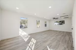 14930 Spring Lake Dr, Houston, TX 77070 - Photo 31