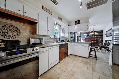 7031 Triola Lane, Houston, TX 77074 - Photo 9