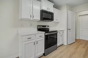 12129 Trawler Pl, Texas City, TX 77568 - Photo 9